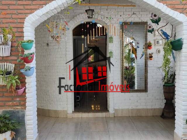 Casa para Venda em Belo Horizonte - 2